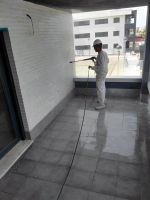 Empresa de pintores en Córdoba y trabajos verticales en Córdoba. Impermeabilización, solución para la humedad, pintura industrial, colocación de papel pintado, tapado de gotelé, decoración de interiores, estuco veneciano y lacado de puertas.