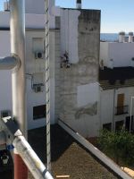 Empresa de pintores en Córdoba y trabajos verticales en Córdoba. Impermeabilización, solución para la humedad, pintura industrial, colocación de papel pintado, tapado de gotelé, decoración de interiores, estuco veneciano y lacado de puertas.